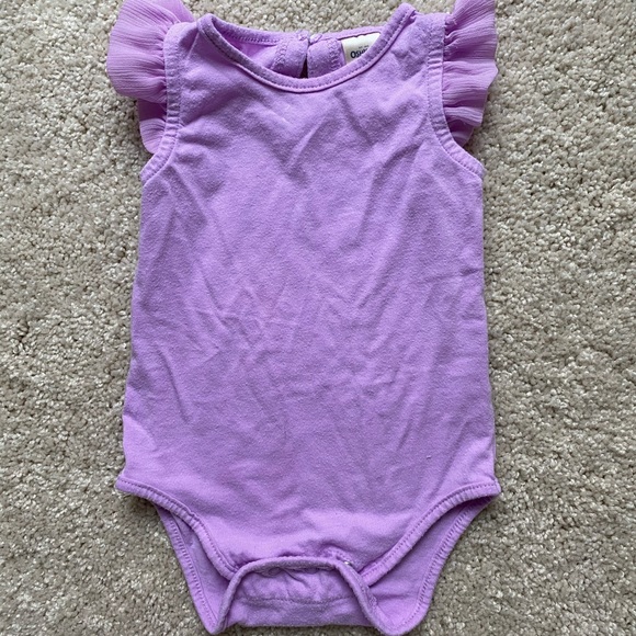 OshKosh ruffle sleeve bodysuit